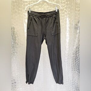 Arhleta Dark Gray Jogger Pant Size 6
